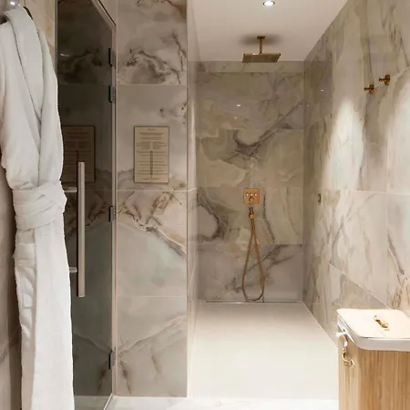 מלון Maison Hamelin - Handwritten Collection 4*