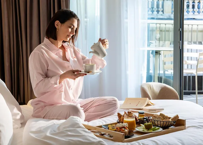 Maison Hamelin - Handwritten Collection